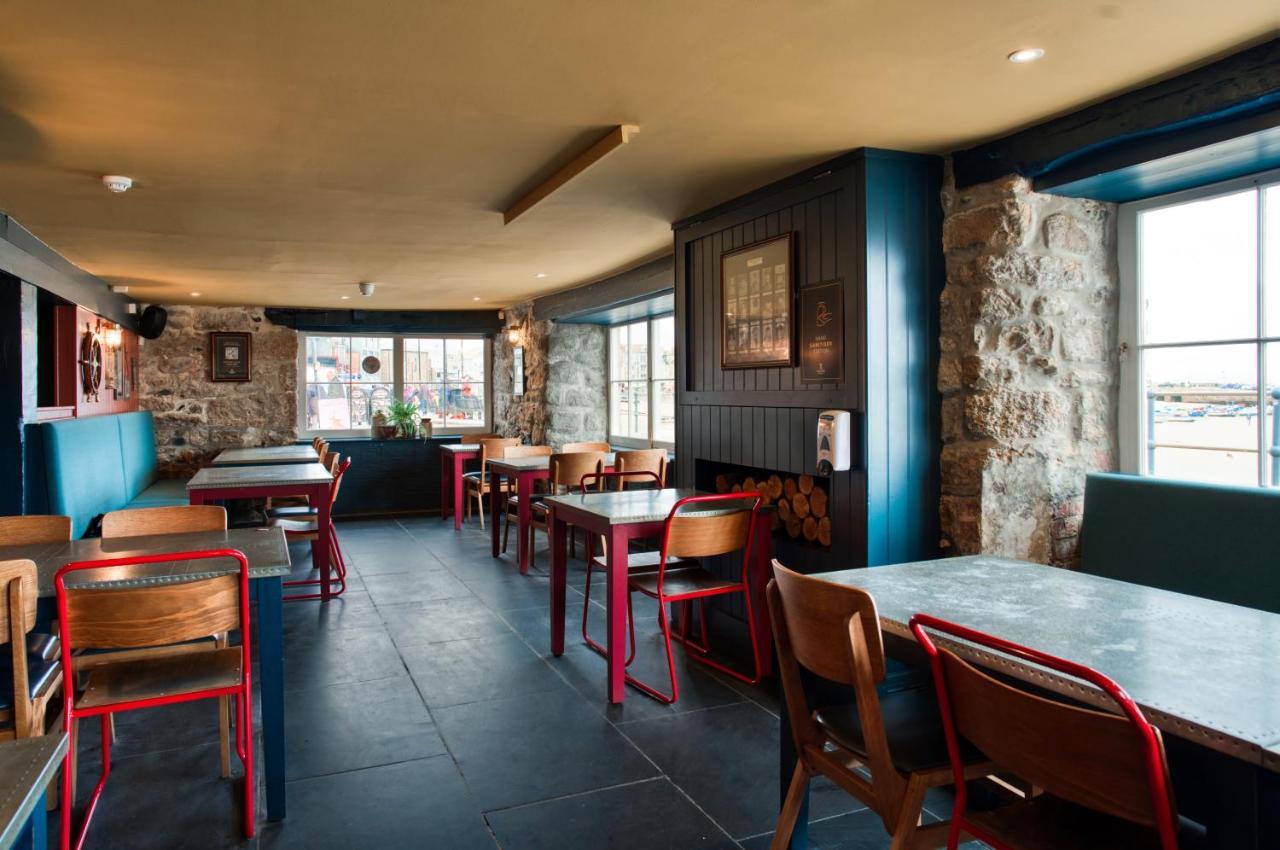 Lifeboat Inn เซนต์ไอฟส์ ภายนอก รูปภาพ